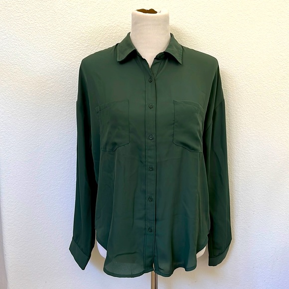 NWOT - Forever 21 Women’s Army Green Button Down Shirt - S - Picture 1 of 4
